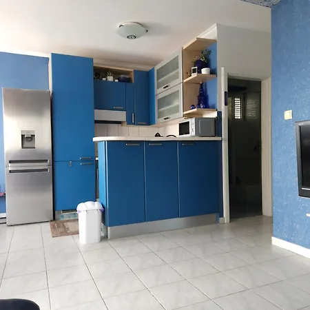Tonia Apartment *